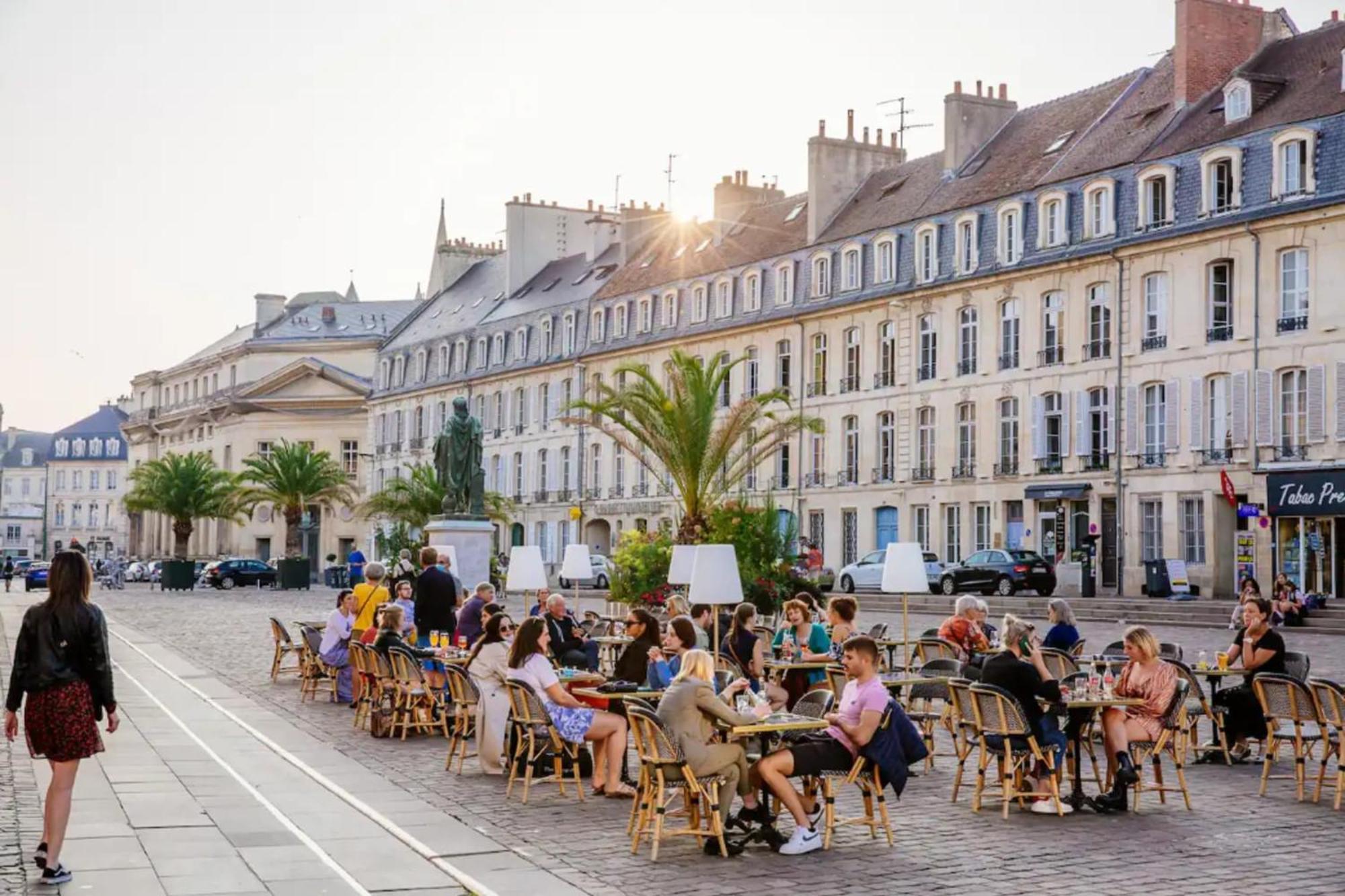 Le Port Enchante - Parking - Terrasse Caen